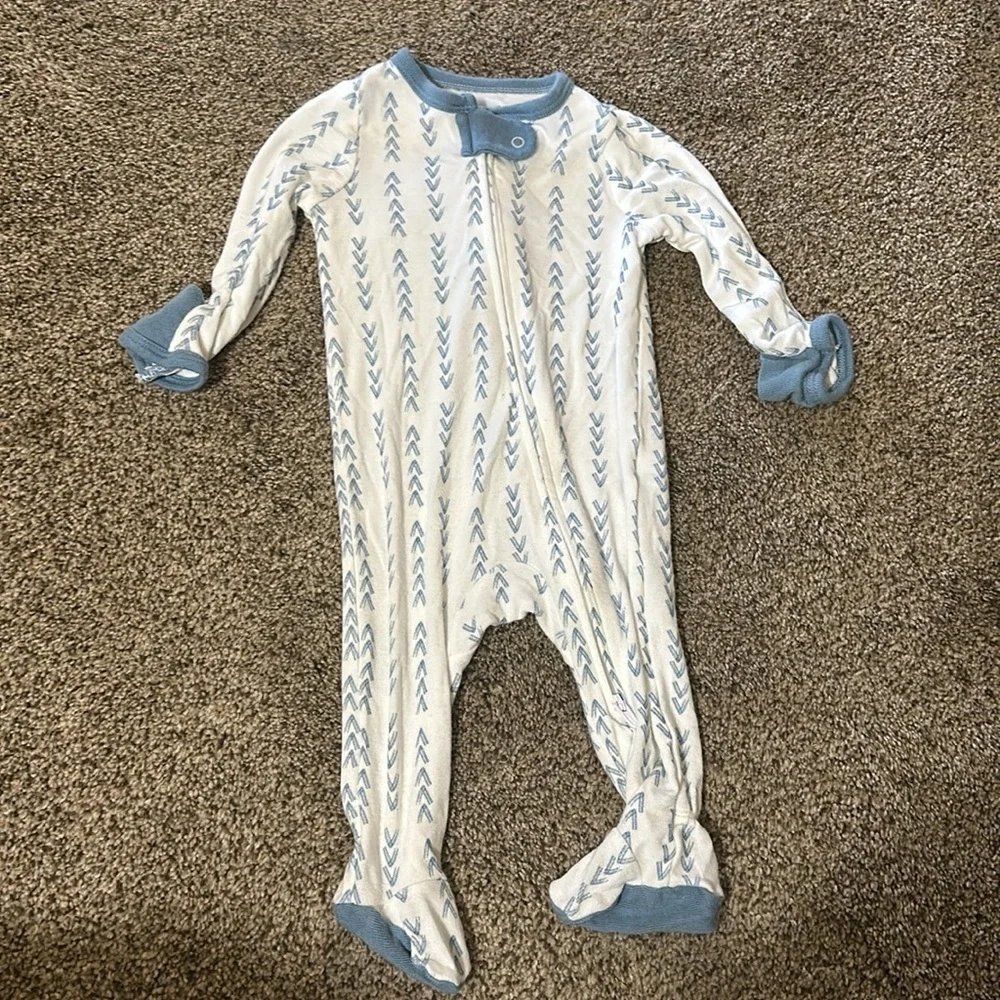 Cloud island sleep n play footies